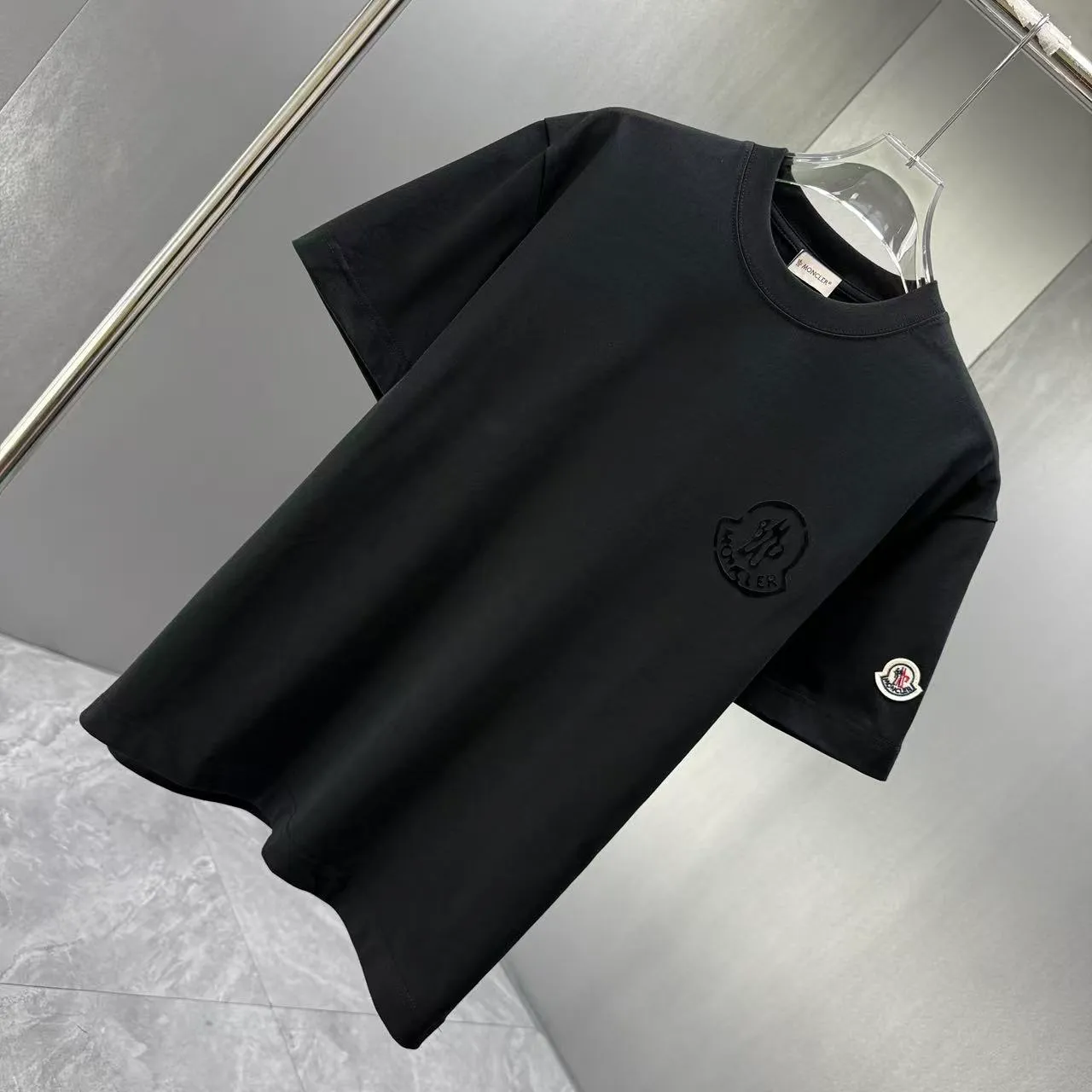 MONCL* * 2026 New Arrival T logo ：Black White Bright Red Dark Blue Sizes：S M L XL XXL
